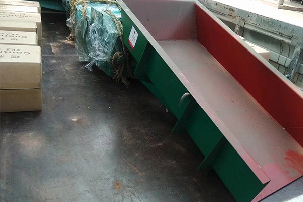 電磁振動給（gěi）料（liào）機發貨