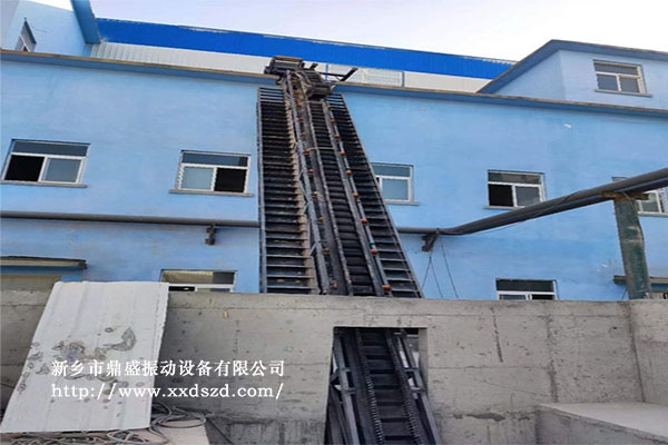 大傾角皮帶輸送機